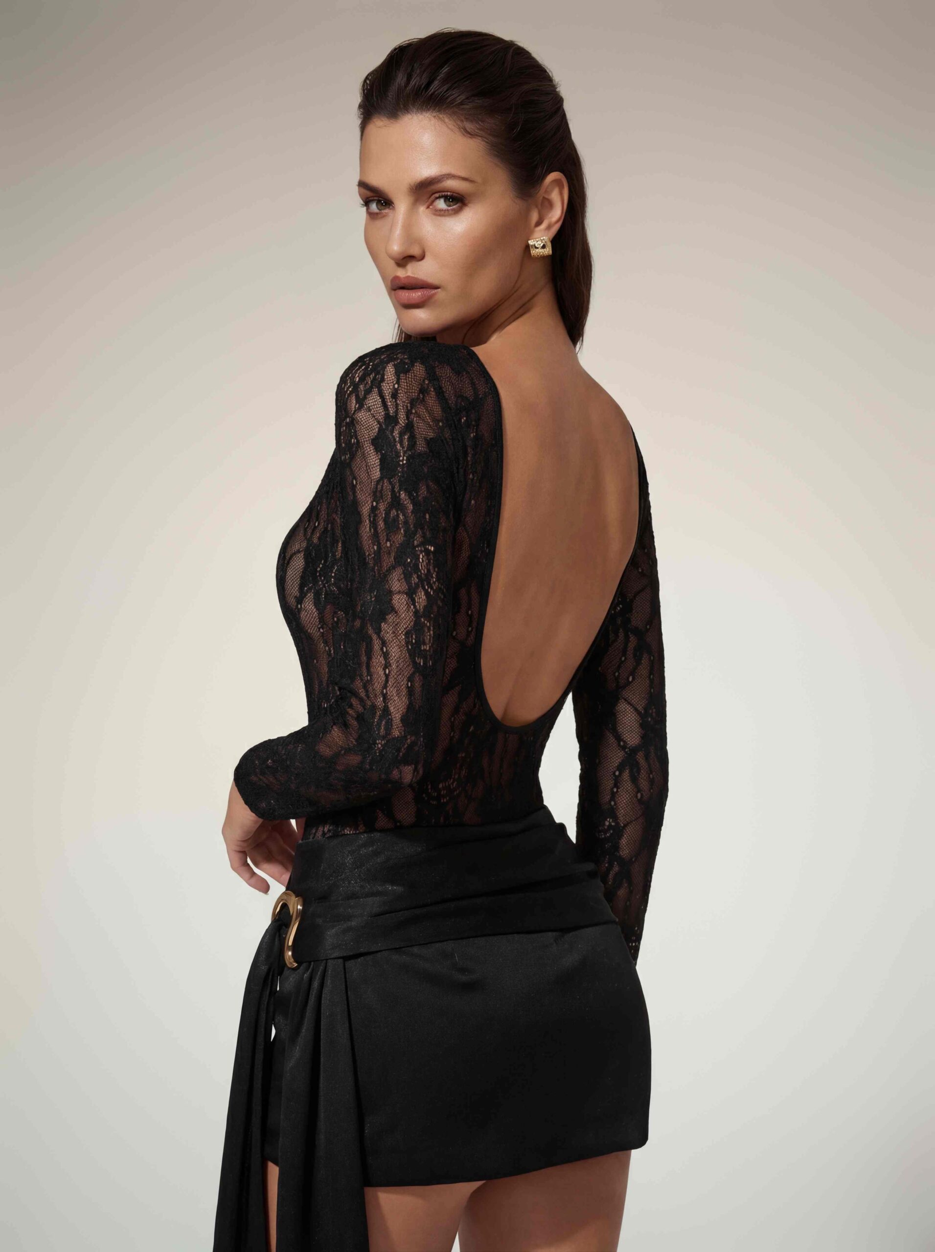 Alwilda Long Sleeve Lace Bodysuit - Image 3