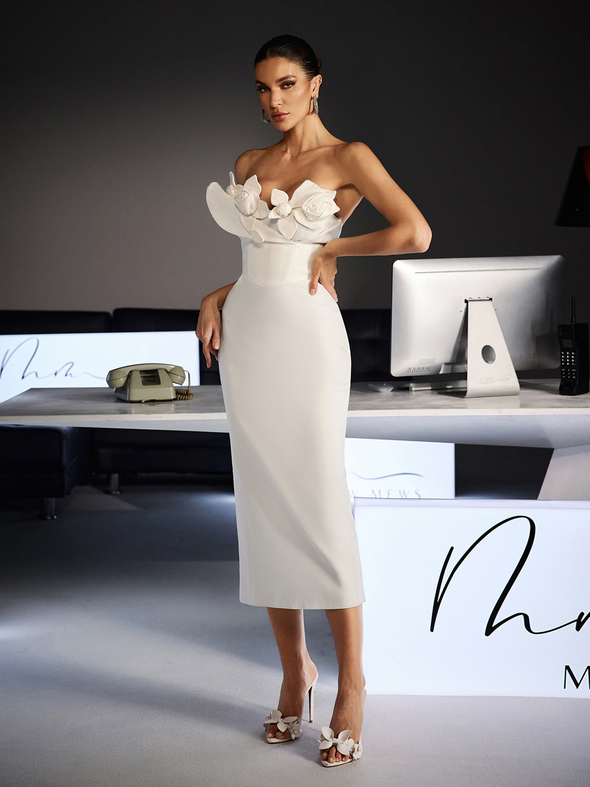 Feruza Strapless Flower Bodycon Midi Dress - Image 4