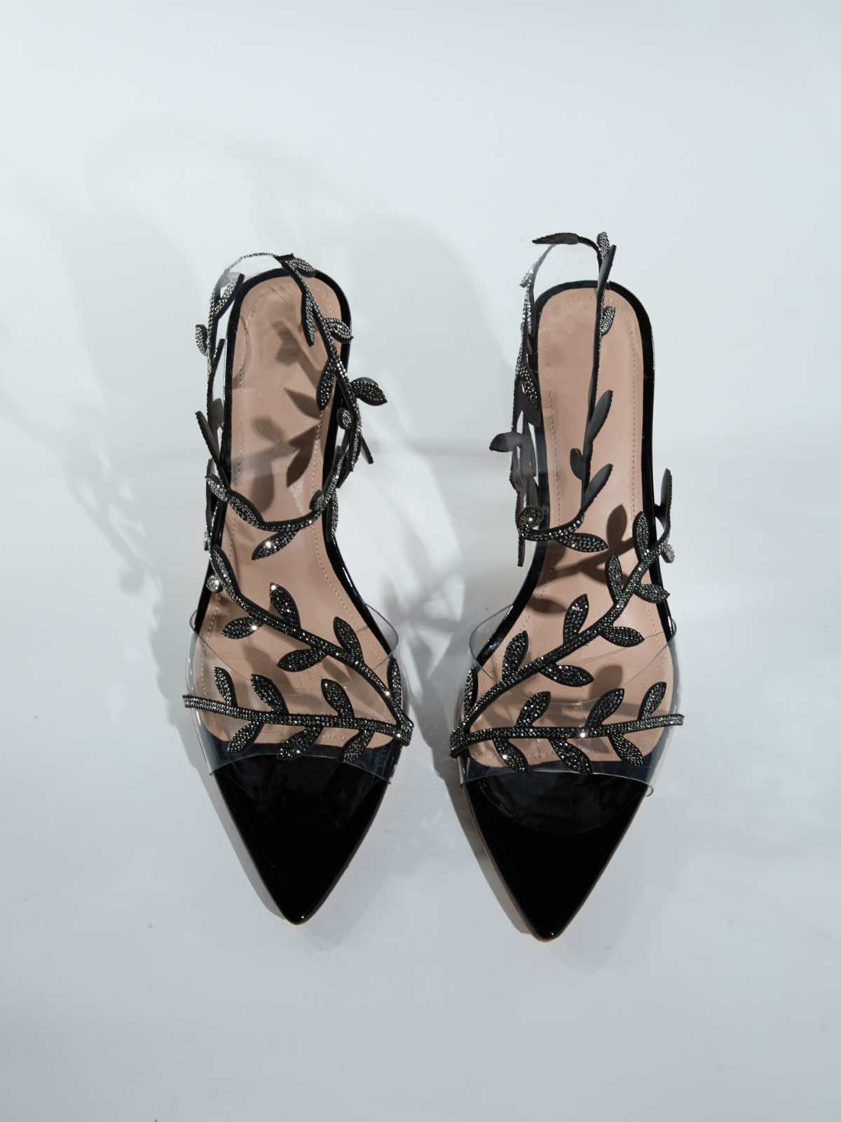 Lorana Leaf Strass-Sandalen in Schwarz - Image 4