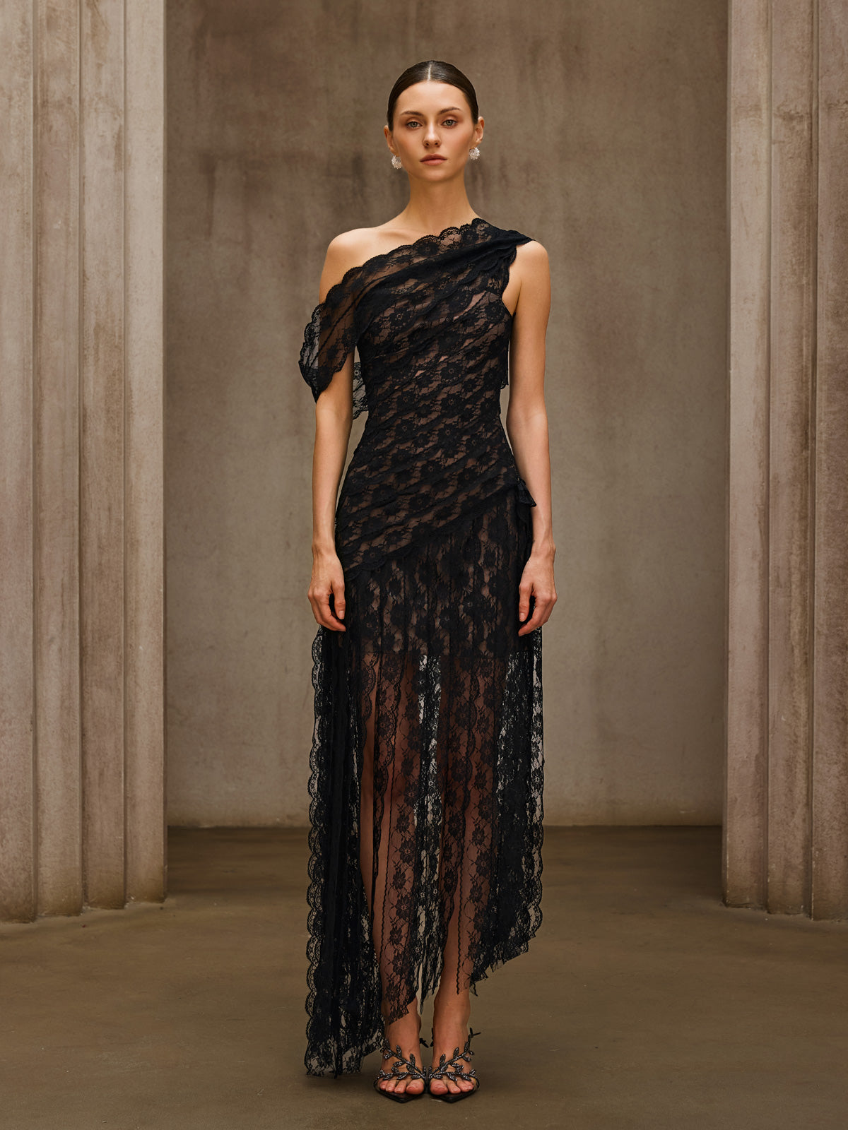 Dularee One Shoulder Lace Maxi Dress - Image 5