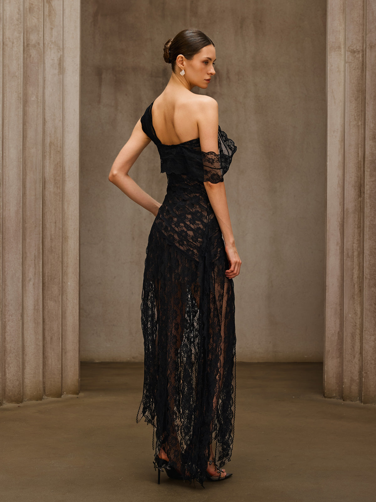 Dularee One Shoulder Lace Maxi Dress - Image 6