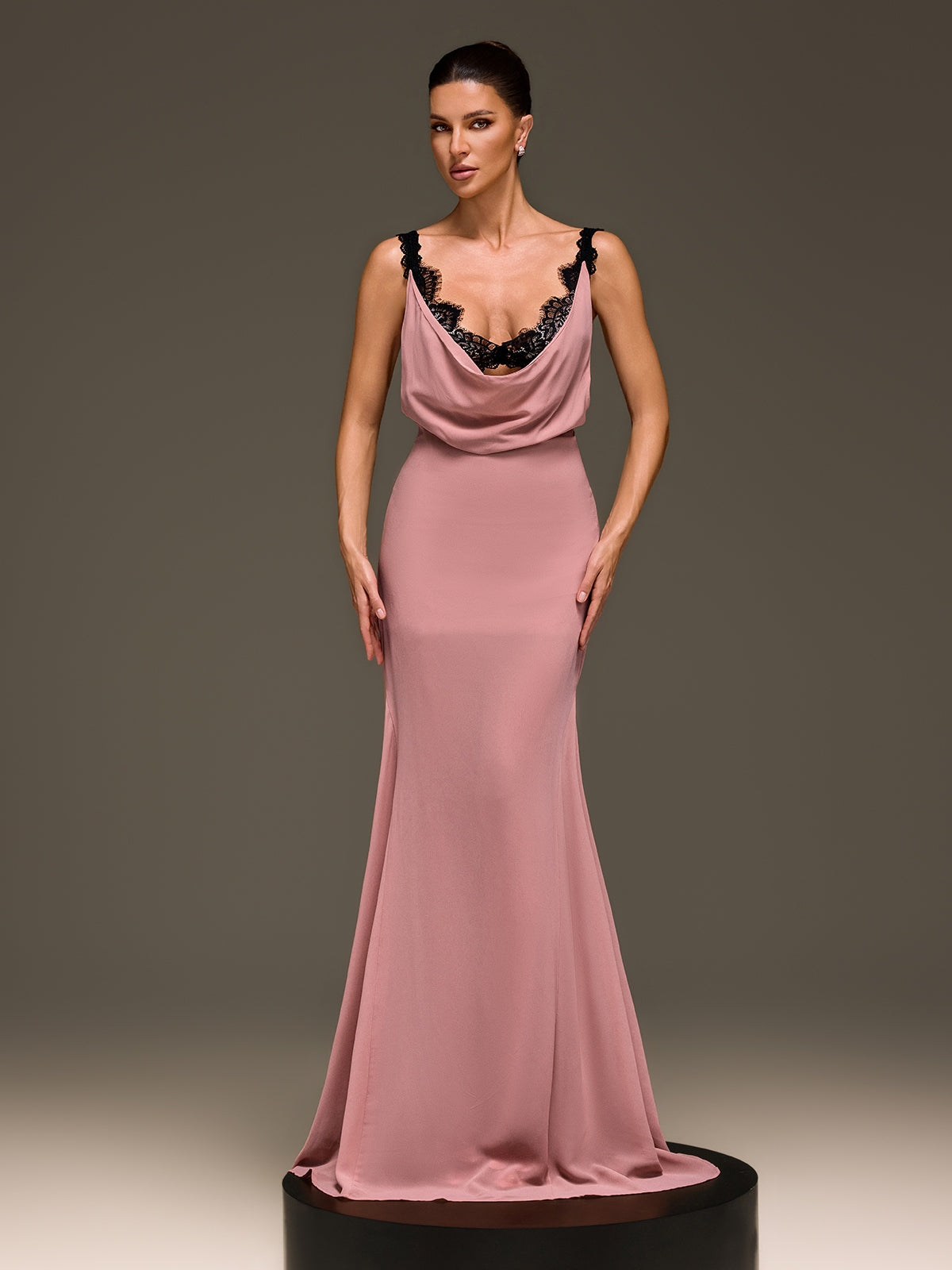 Ilmaro Cowl Neck Lace Maxi Dress - Image 3