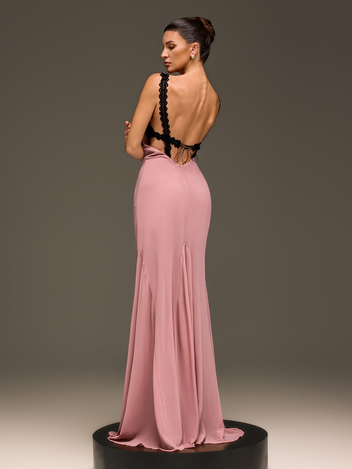Ilmaro Cowl Neck Lace Maxi Dress - Image 6