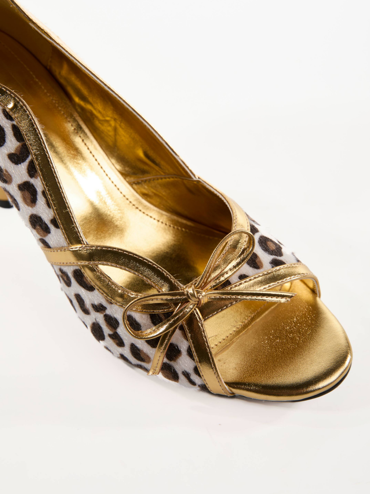 Leonitus Leopard Bow Sandals - Image 3