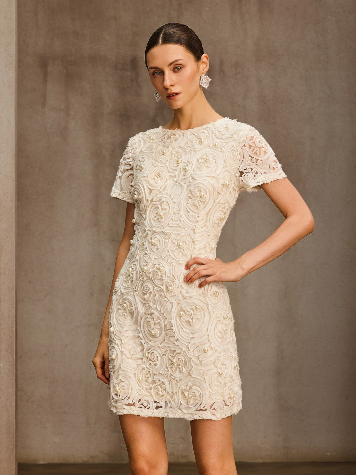Lytheron Short Sleeve Pearl Floral Mini Dress - Image 2