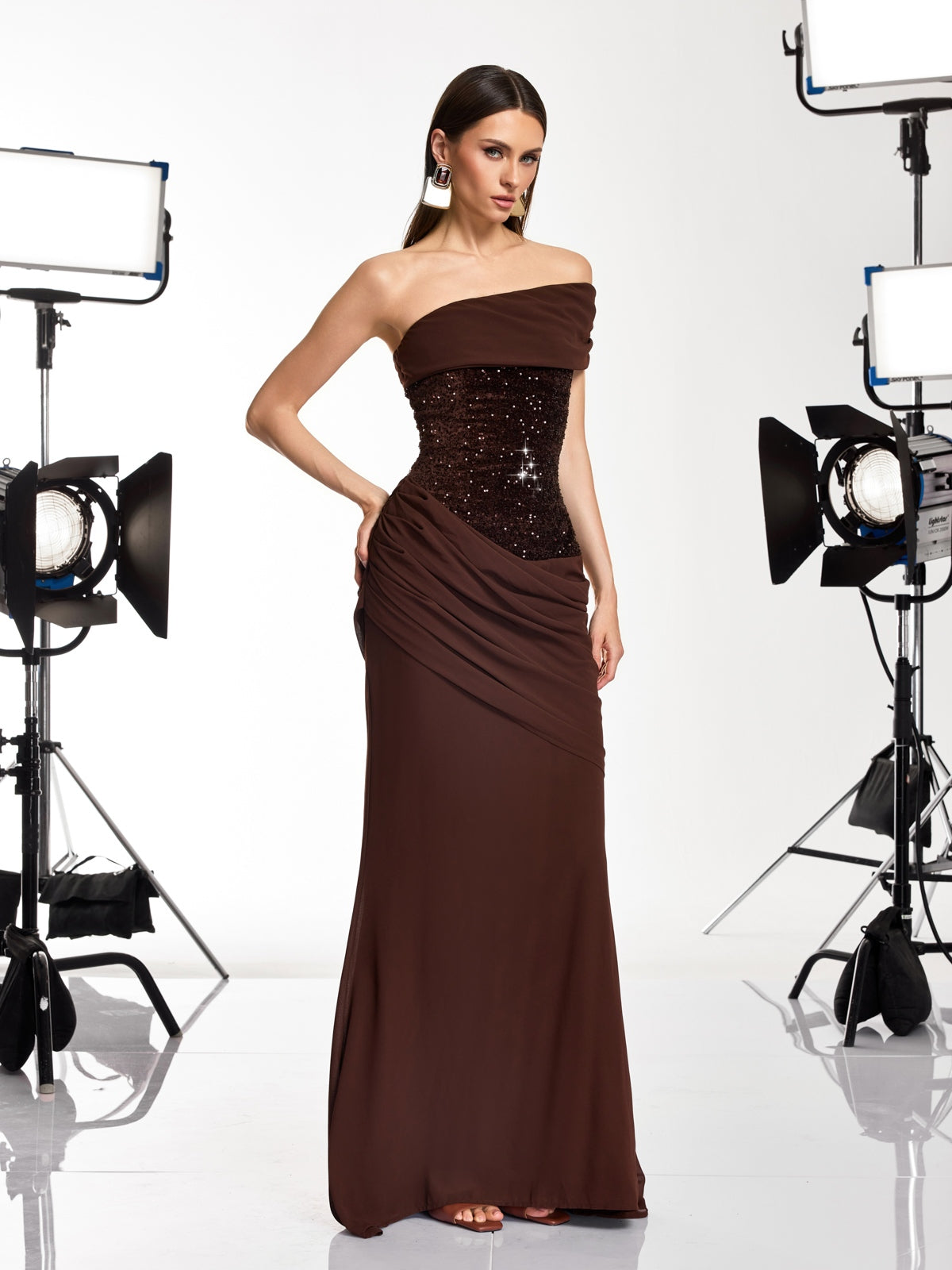 Neravo One Shoulder Sequin Ruched Maxi Dress - Image 3