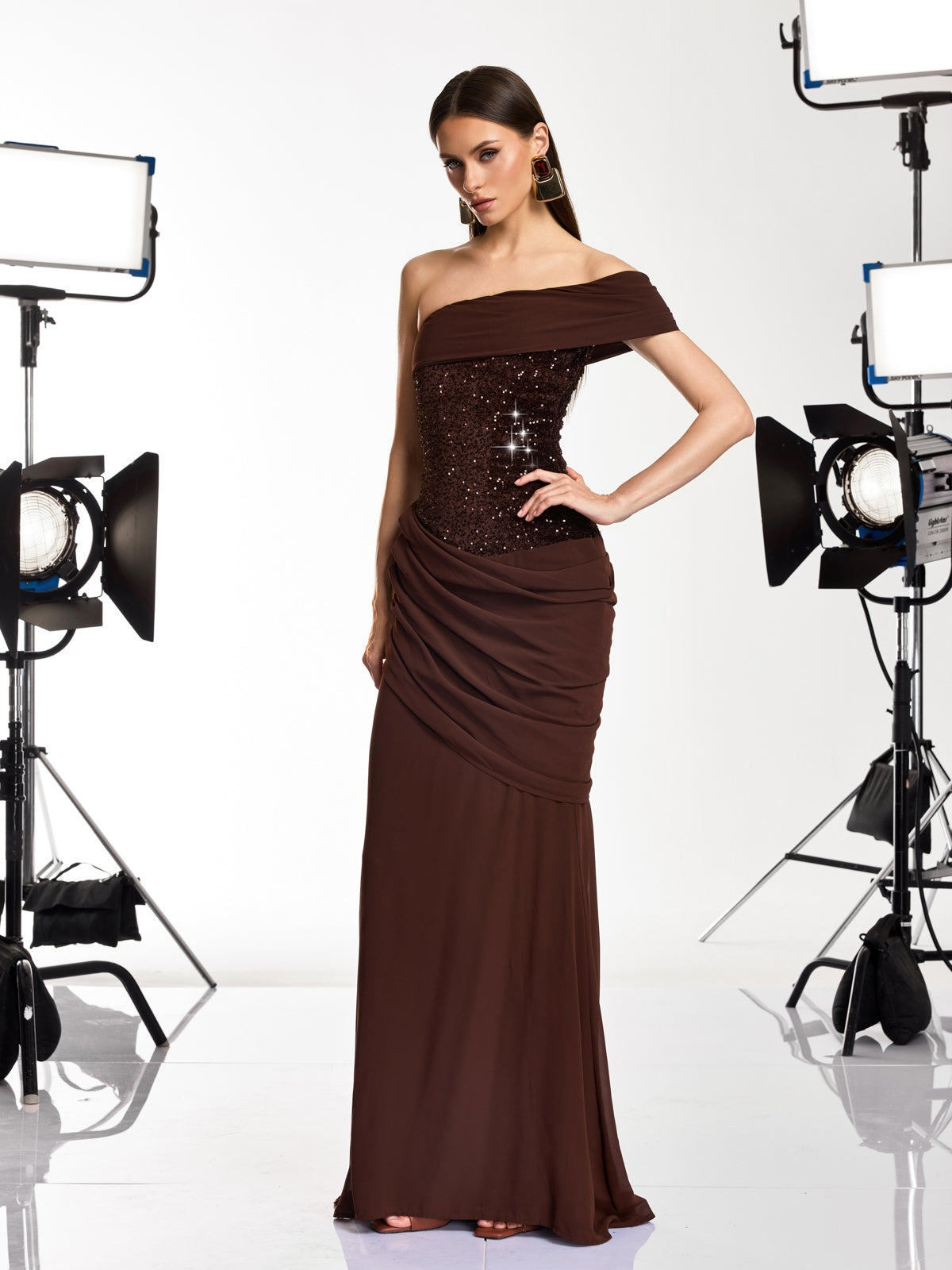 Neravo One Shoulder Sequin Ruched Maxi Dress - Image 4