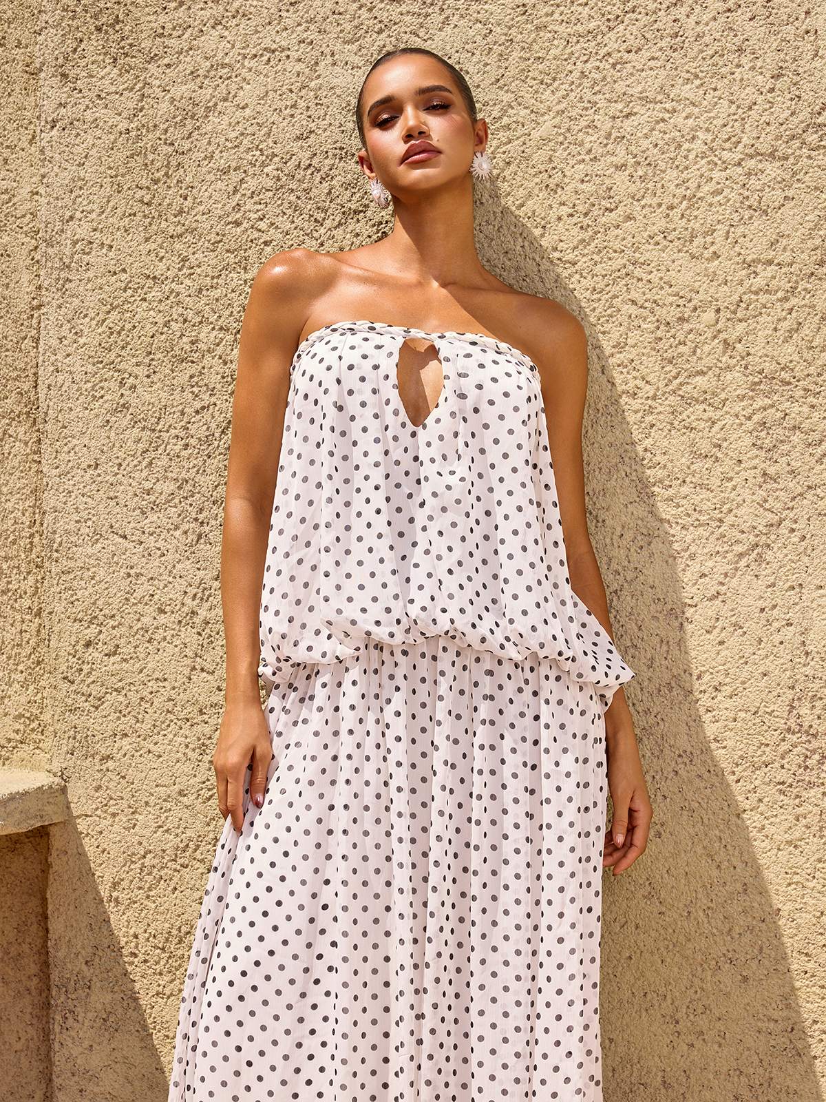Quorvane Strapless Dot Maxi Dress - Image 3