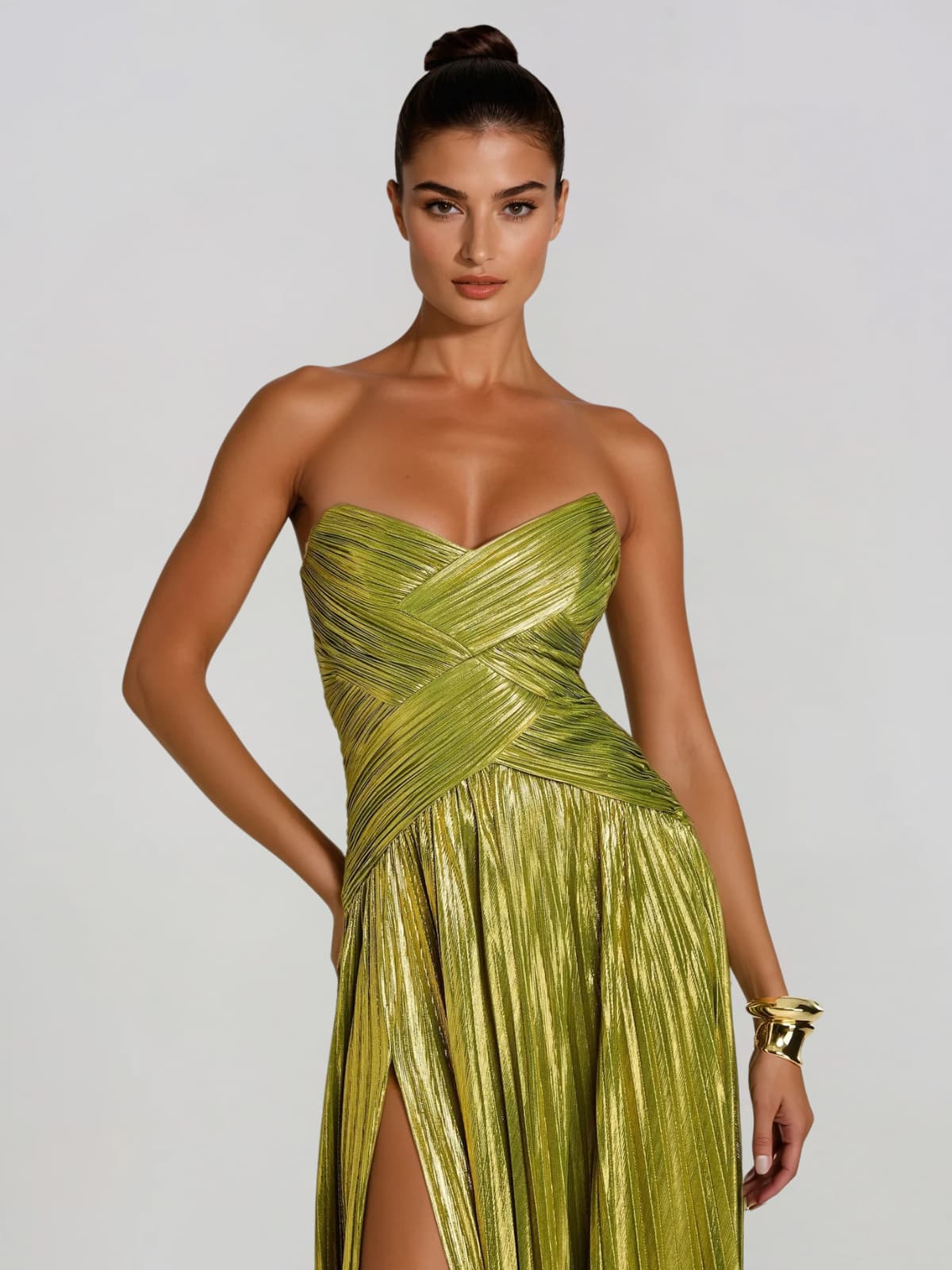 Quvory Strapless Split Pleated Maxi Dress - Image 3