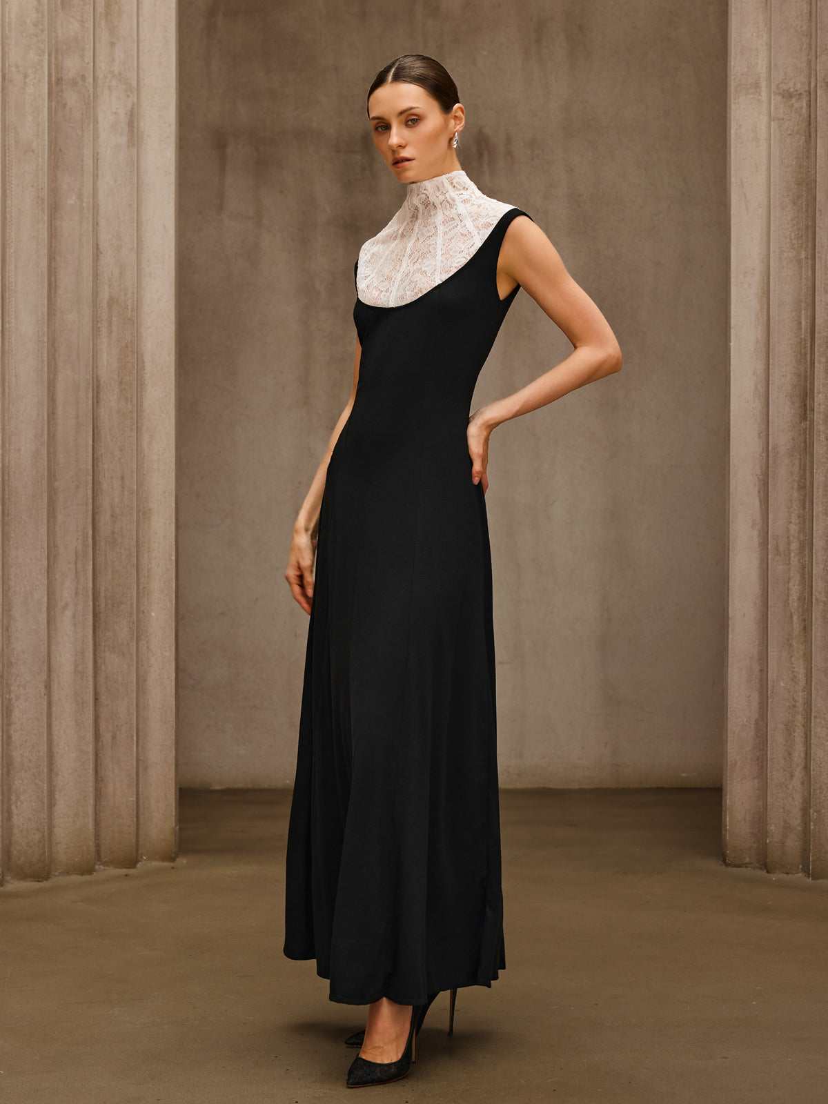 Sevionyx High Neck Lace Maxi Dress - Image 5